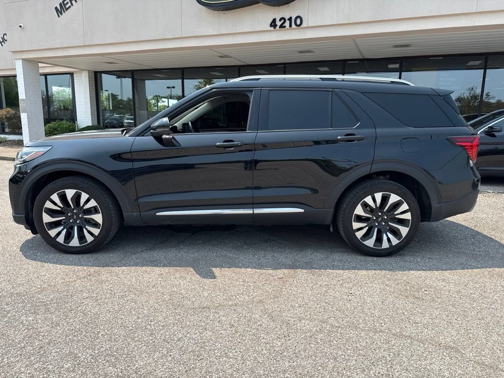 Certified 2025 Ford Explorer Platinum w/ LUX Leather Package AWD/4WD image 9