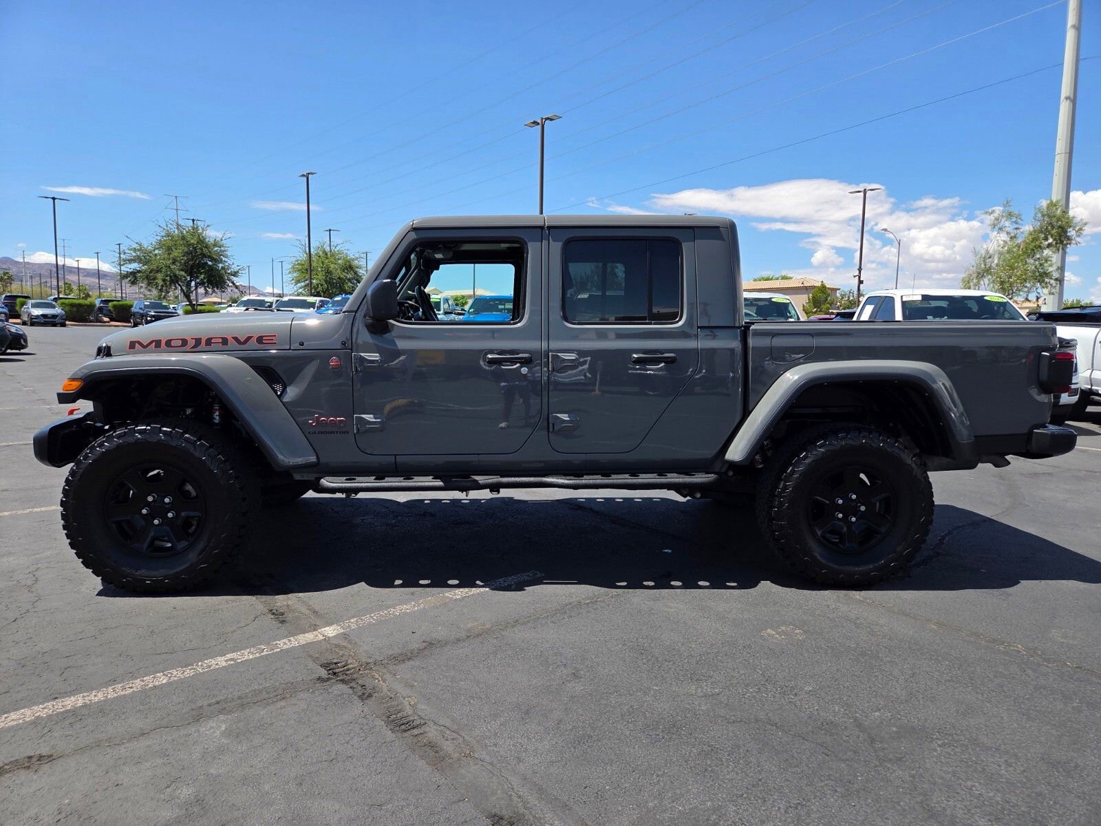 Used 2021 Jeep Gladiator Mojave AWD/4WD image 3