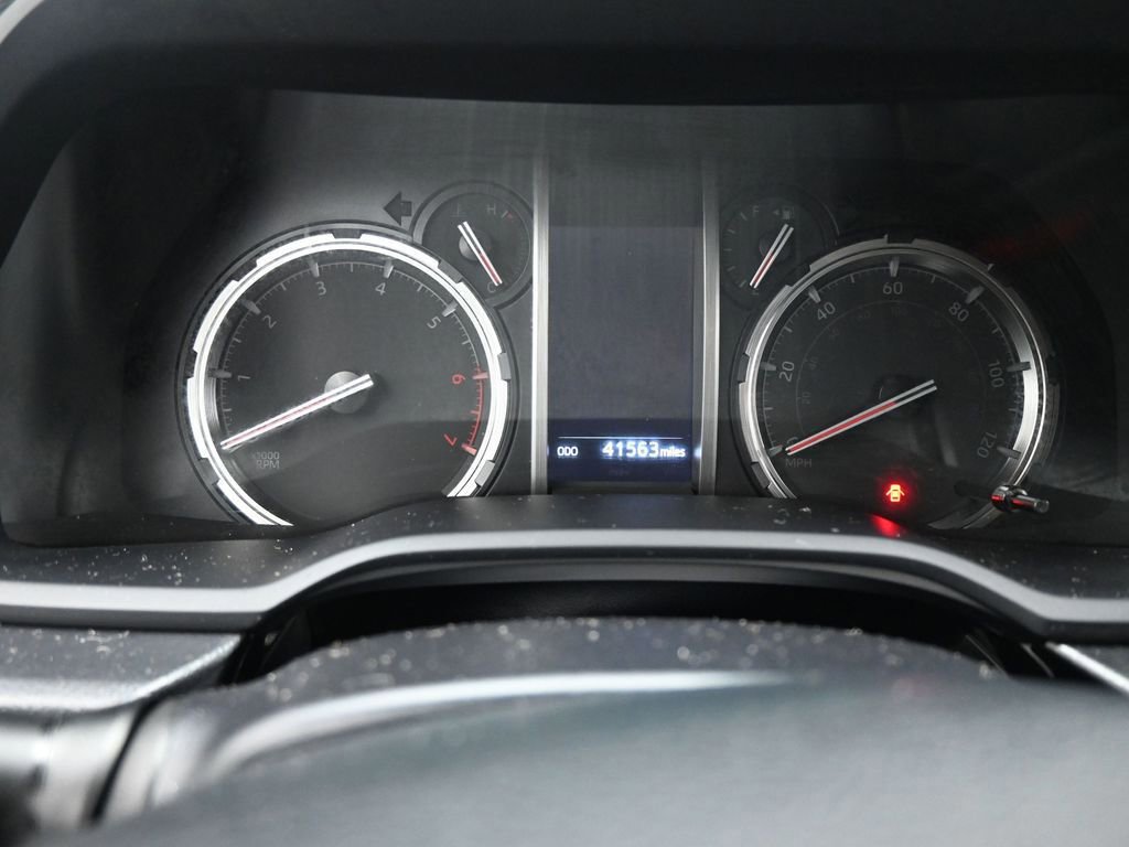 Used 2024 Toyota 4Runner TRD Off-Road image 37