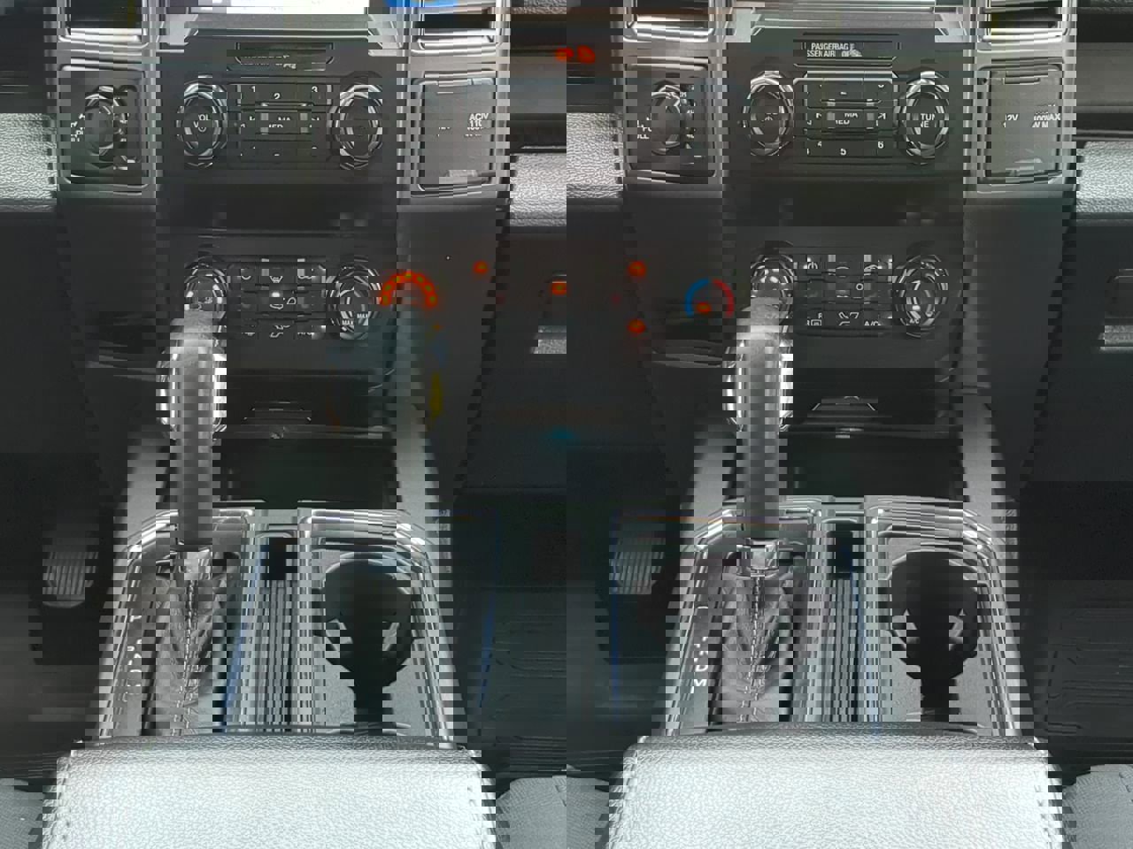 Certified 2019 Ford F150 XLT w/ Equipment Group 302A Luxury image 17