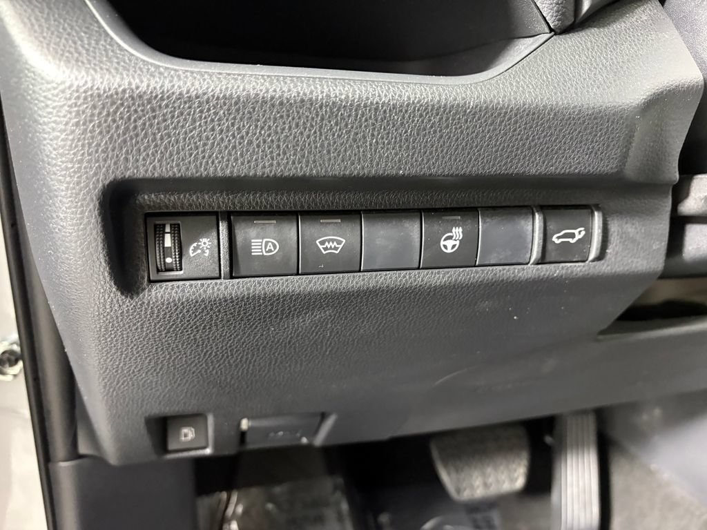 Used 2024 Toyota RAV4 XLE w/ Convenience Package AWD/4WD image 14