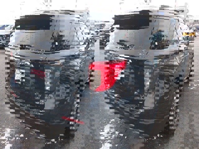 Certified 2022 Ford Explorer XLT w/ Equipment Group 202A image 5