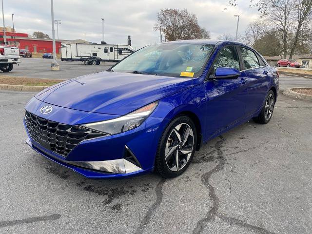 Used 2022 Hyundai Elantra Limited image 3