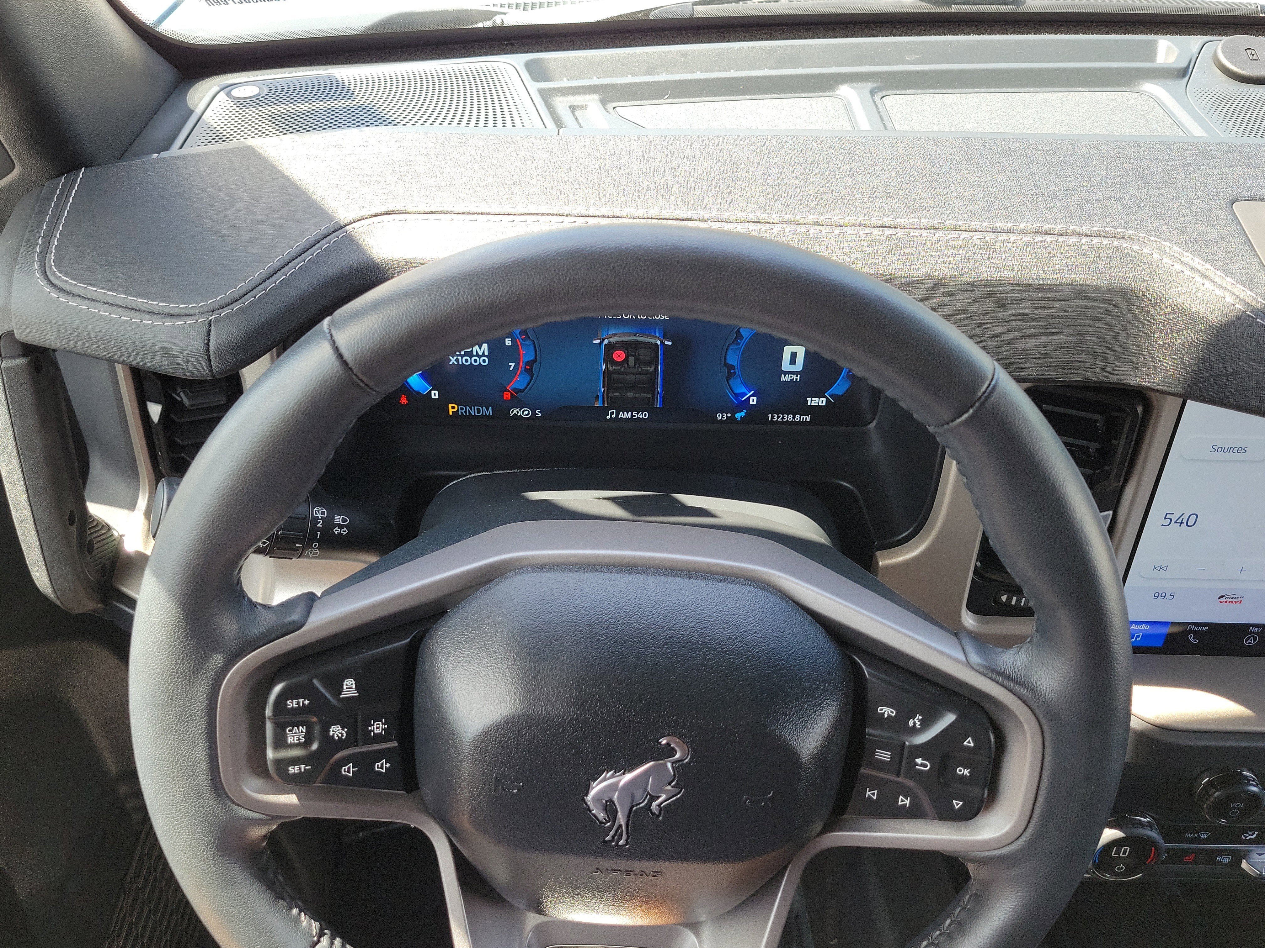 Certified 2025 Ford Bronco Outer Banks AWD/4WD image 21