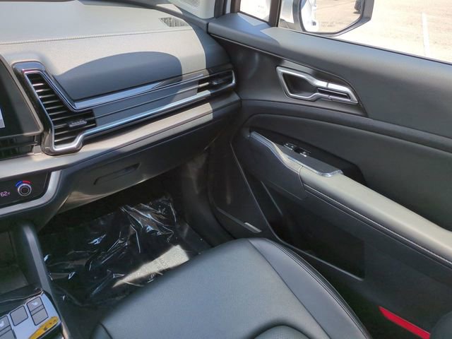 Used 2025 Kia Sportage EX w/ Premium Package FWD image 17