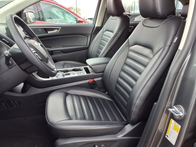 Certified 2024 Ford Edge SEL w/ Convenience Package AWD/4WD image 4