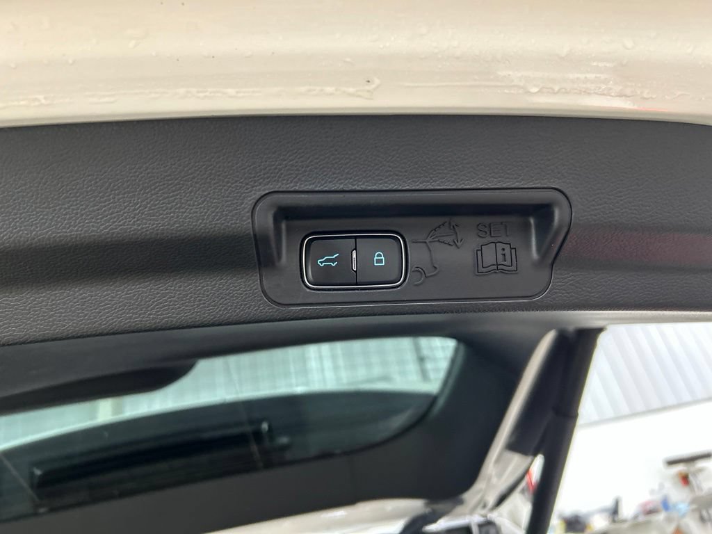Certified 2022 Ford Explorer Timberline w/ Timberline Technology Package AWD/4WD image 32