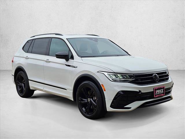 Used 2023 Volkswagen Tiguan SE R-Line FWD image 3