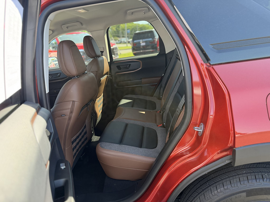 Certified 2023 Ford Bronco Sport Outer Banks AWD/4WD image 11