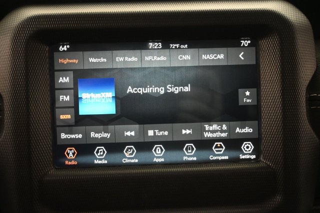 Used 2018 Jeep Wrangler Unlimited Sahara AWD/4WD image 19