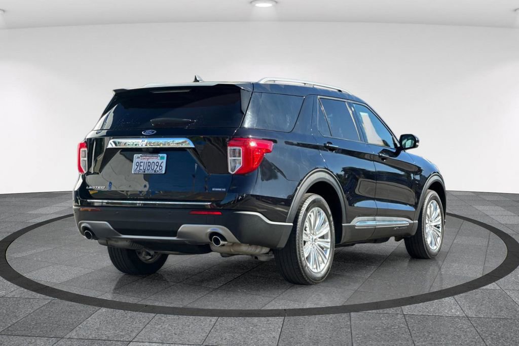 Certified 2023 Ford Explorer Limited w/ Hybrid Equipment Group 310A image 4