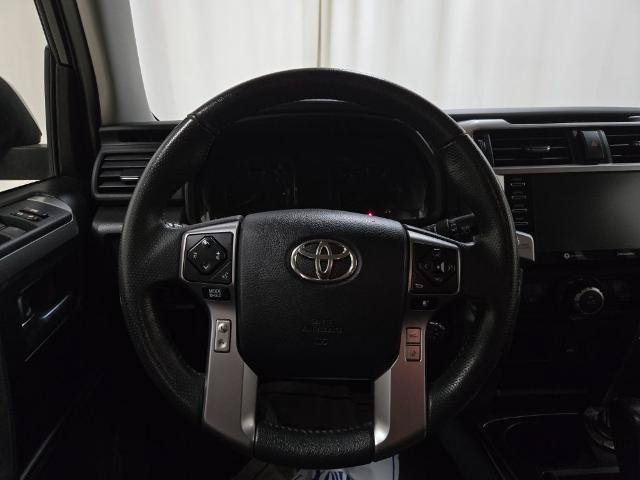 Used 2021 Toyota 4Runner SR5 AWD/4WD image 4