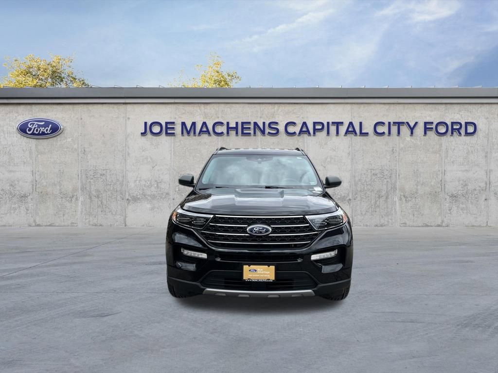 Certified 2023 Ford Explorer XLT w/ Equipment Group 202A AWD/4WD image 8