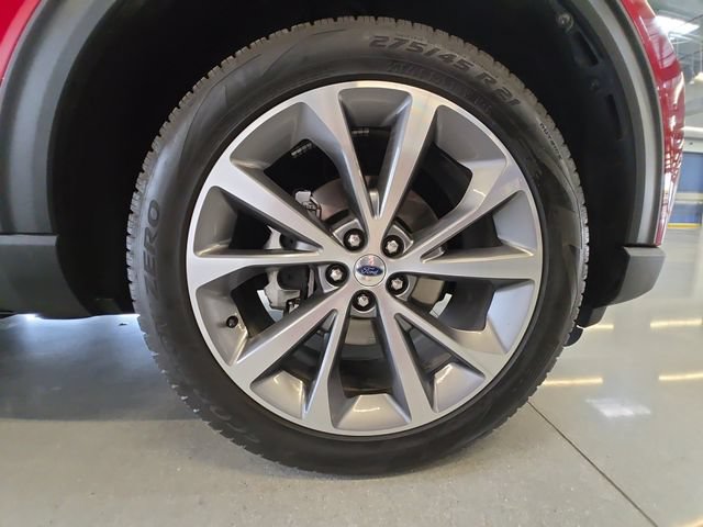 Certified 2025 Ford Explorer Platinum w/ Ultimate Package AWD/4WD image 30