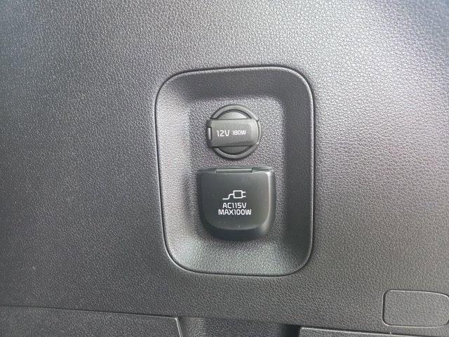 Used 2024 Kia Carnival SX Prestige image 14