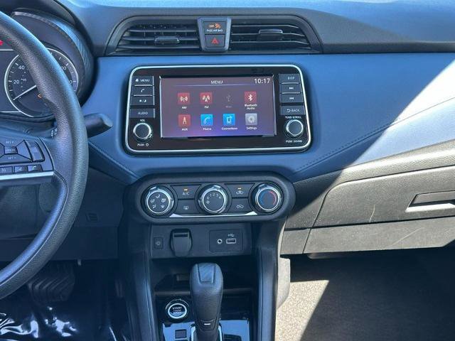 Used 2023 Nissan Versa SV image 12