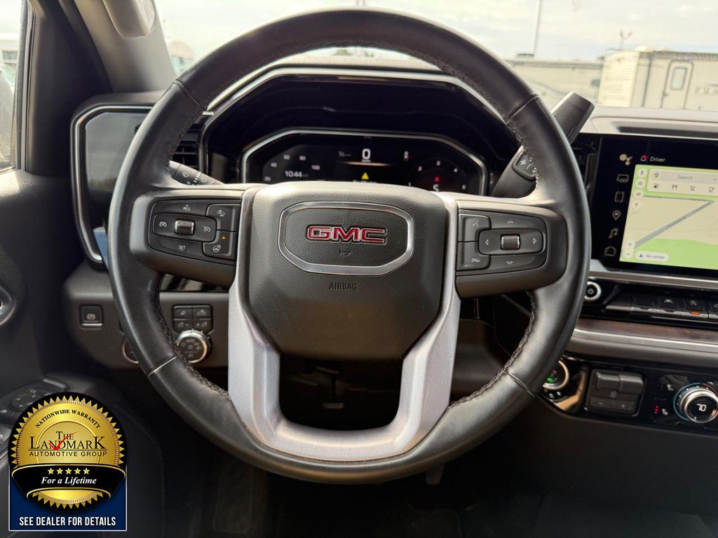 Used 2025 GMC Sierra 1500 SLT AWD/4WD image 19