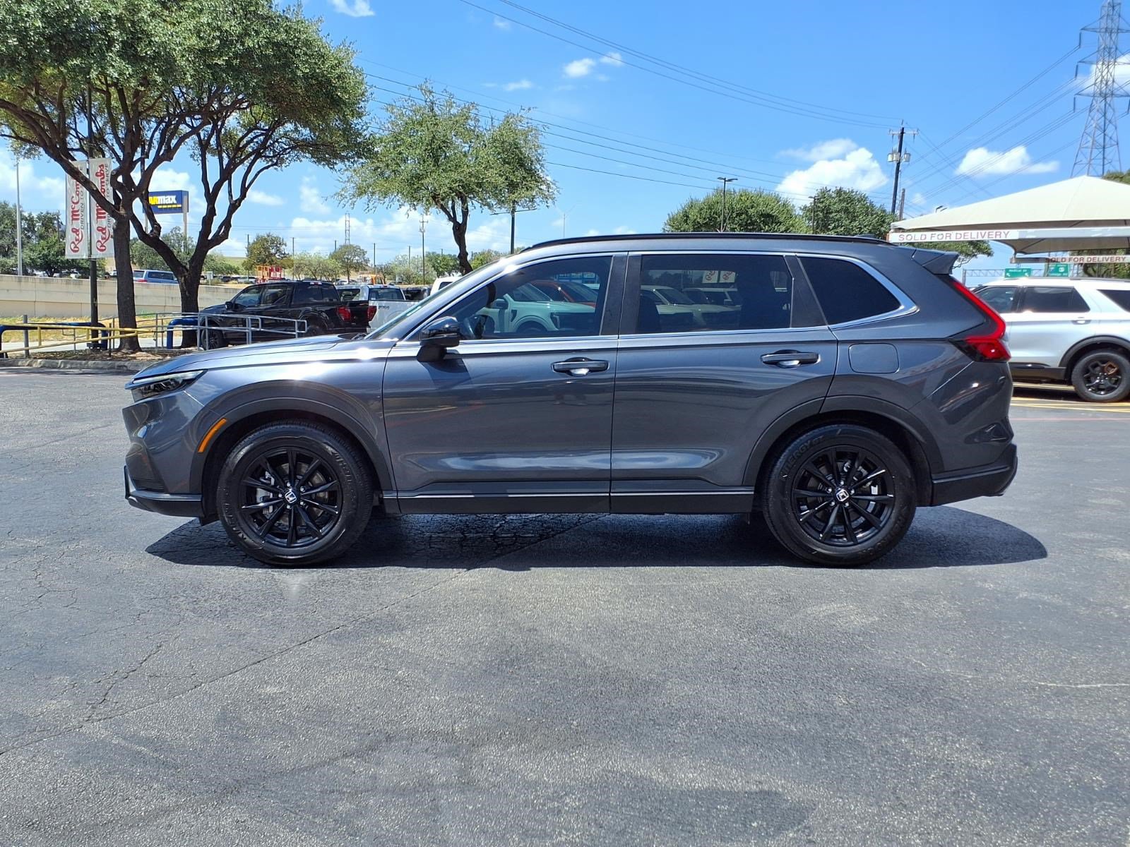 Used 2025 Honda CR-V Sport image 9
