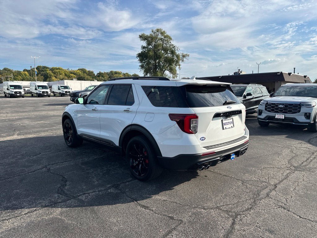 Certified 2020 Ford Explorer ST w/ ST Street Pack AWD/4WD image 5