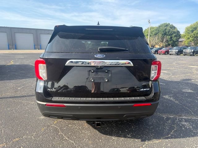 Certified 2023 Ford Explorer XLT AWD/4WD image 3