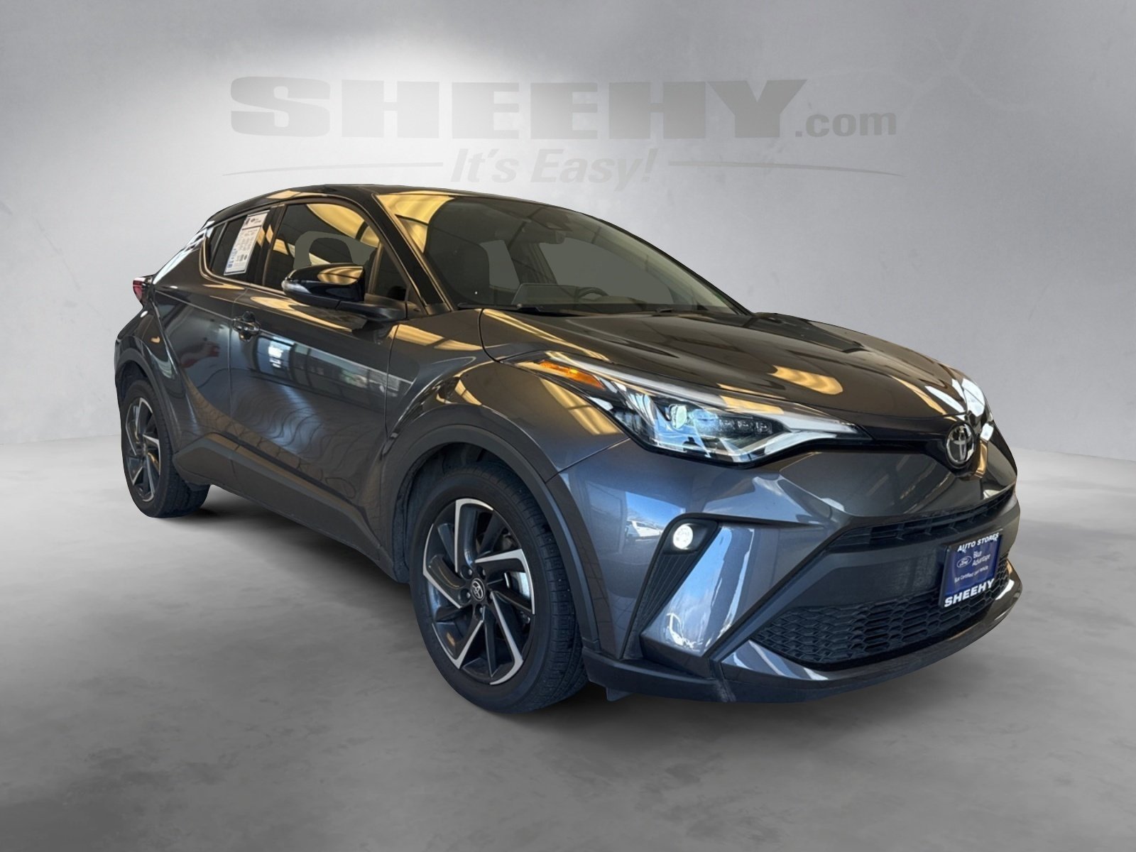 Used 2022 Toyota C-HR Limited image 8