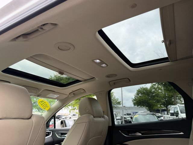 Used 2018 Buick Enclave Premium w/ Trailering Package AWD/4WD image 11