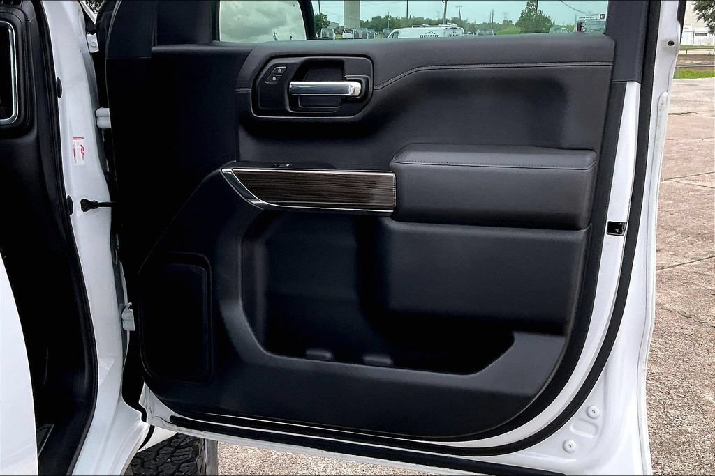 Used 2022 Chevrolet Silverado 1500 RST w/ Safety Package AWD/4WD image 29