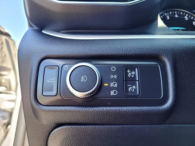 Certified 2021 Ford Explorer XLT w/ Equipment Group 202A RWD image 15