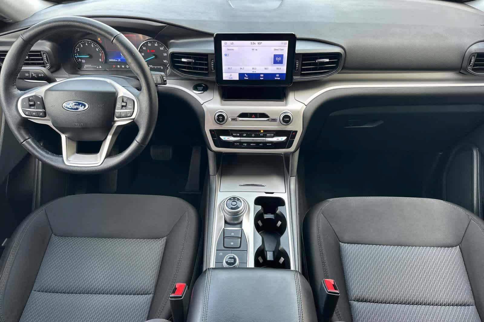 Certified 2023 Ford Explorer XLT AWD/4WD image 3