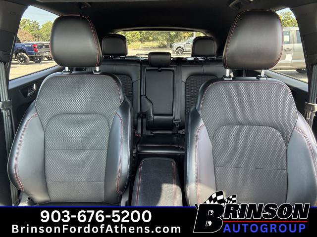Certified 2025 Ford Escape ST-Line Select AWD/4WD image 37