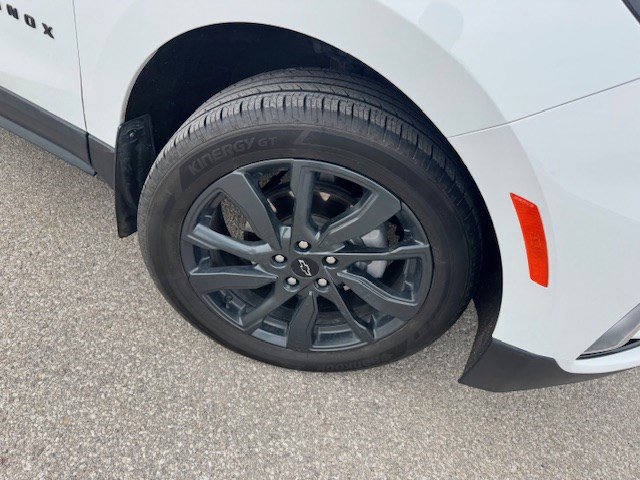 Used 2023 Chevrolet Equinox RS w/ RS Leather Package image 39