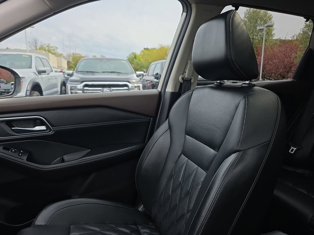 Used 2023 Nissan Rogue Platinum w/ Platinum Premium Package AWD/4WD image 41