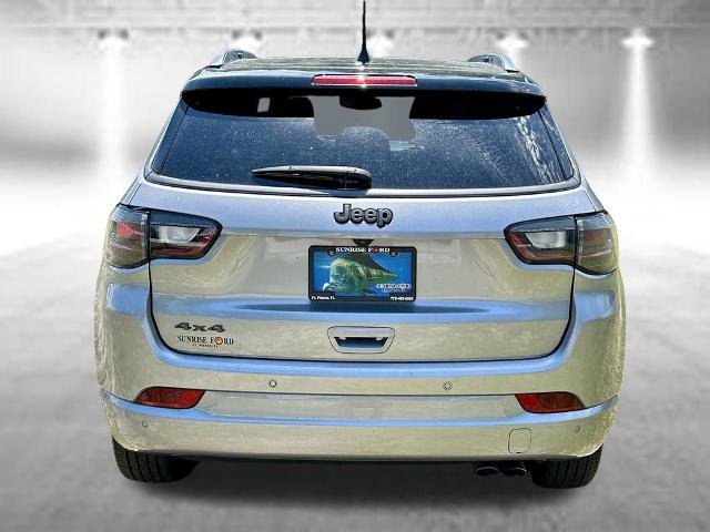 Used 2022 Jeep Compass High Altitude AWD/4WD image 6