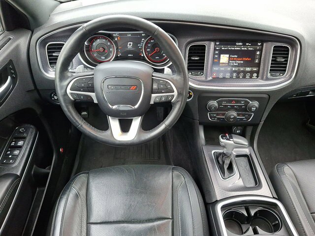 Used 2017 Dodge Charger R/T w/ Premium Group RWD image 13