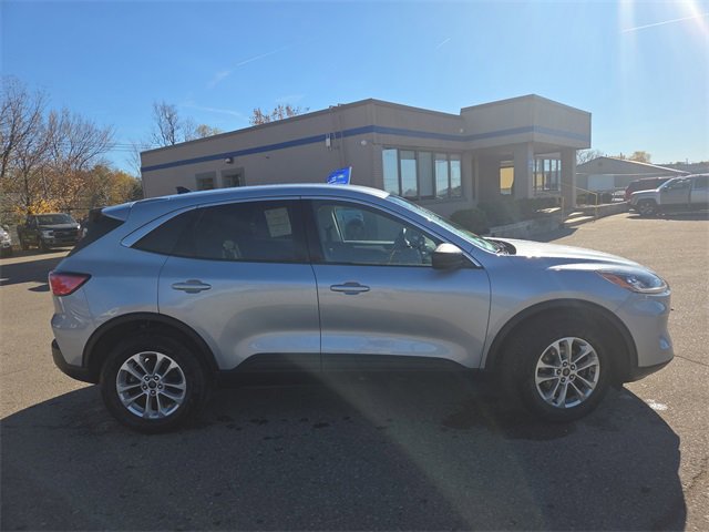 Certified 2022 Ford Escape SE w/ Convenience Package image 3