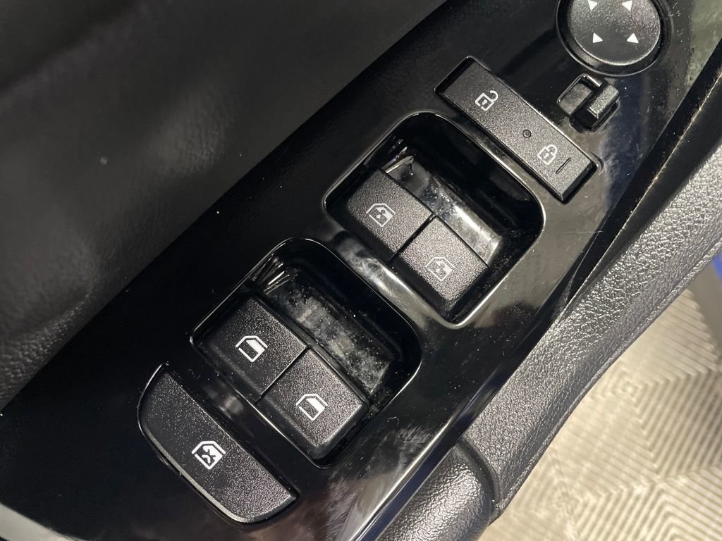 Used 2023 Kia Sportage EX image 17