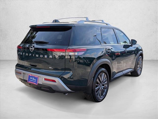 Used 2024 Nissan Pathfinder SL w/ SL Premium Package FWD image 5