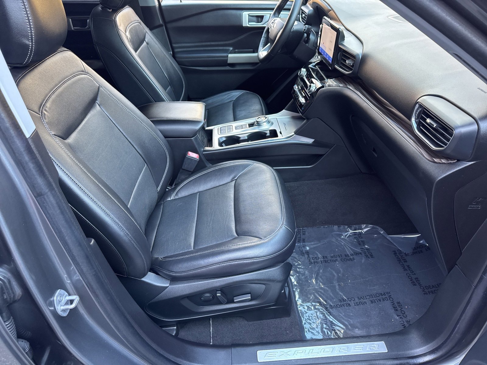 Certified 2022 Ford Explorer Limited w/ Equipment Group 301A image 41