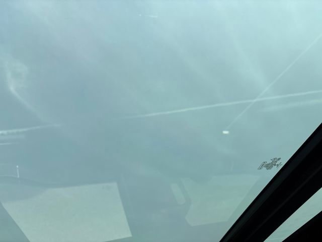 Certified 2022 Ford F250 Lariat w/ Tremor Off-Road Package image 15