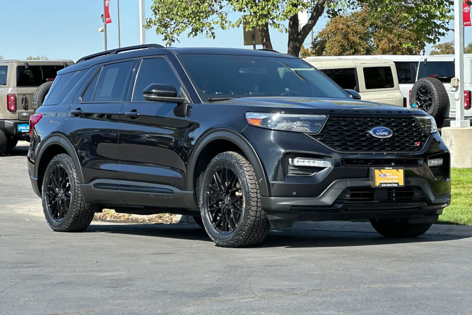 Certified 2021 Ford Explorer ST w/ Equipment Group 401A AWD/4WD image 9