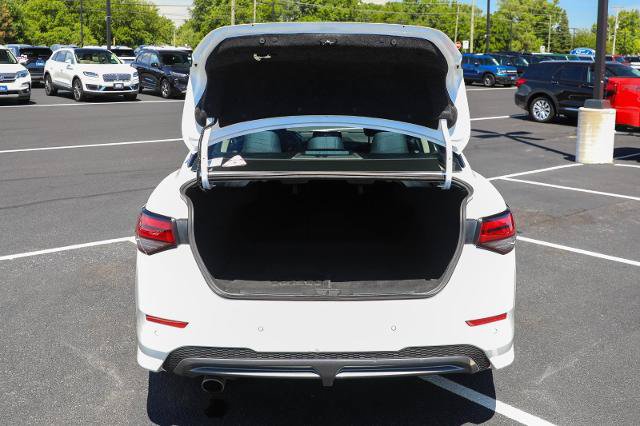 Used 2022 Nissan Sentra SR w/ Electronics Package FWD image 12
