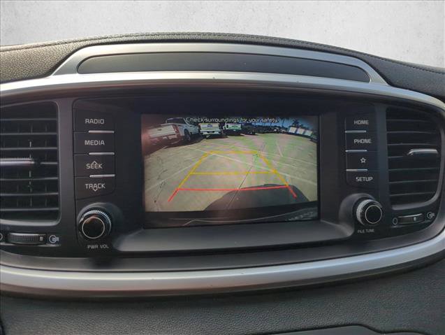 Used 2020 Kia Sorento S FWD image 11