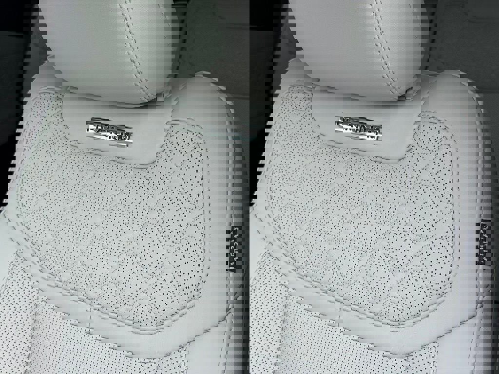 Certified 2025 Ford Explorer Platinum w/ Ultimate Package image 26