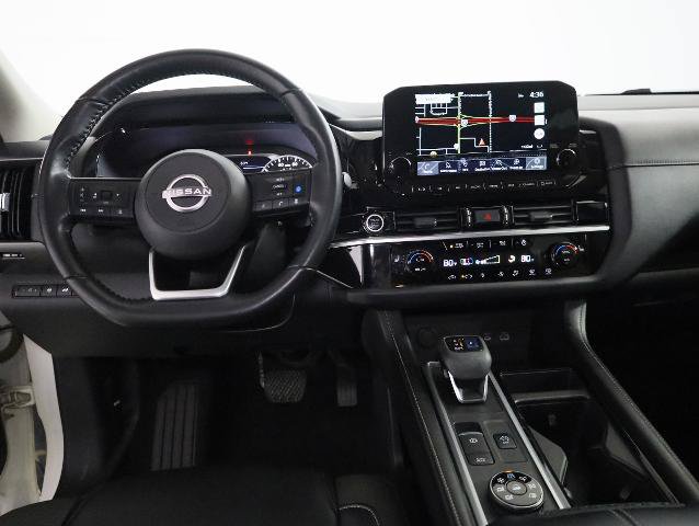Used 2022 Nissan Pathfinder SL w/ SL Black Package AWD/4WD image 12