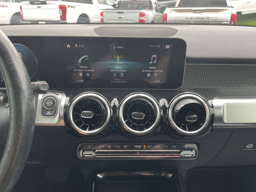 Used 2020 Mercedes-Benz GLB 250 4MATIC w/ Premium Package image 20