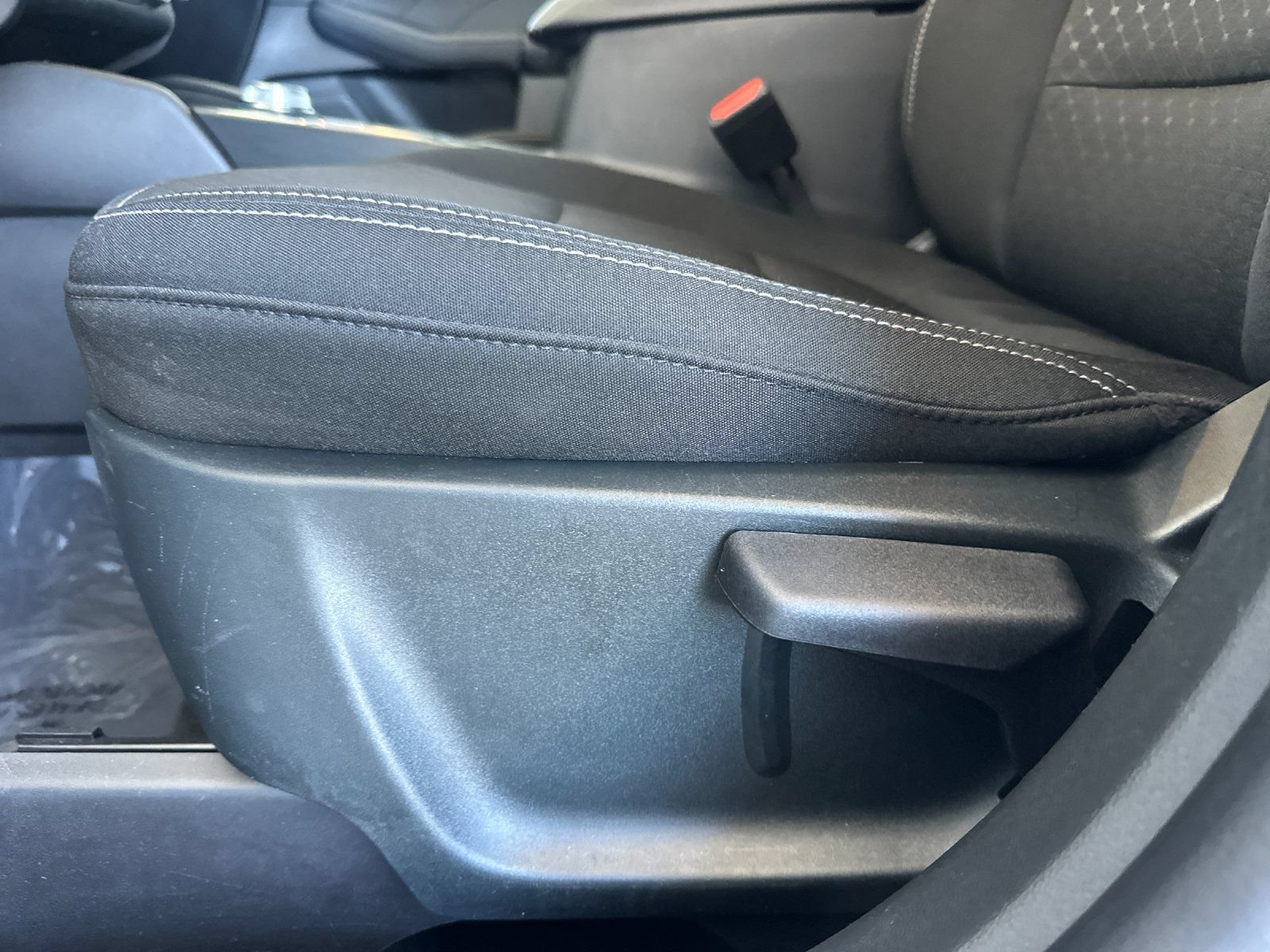 Certified 2025 Ford Escape Active FWD image 12