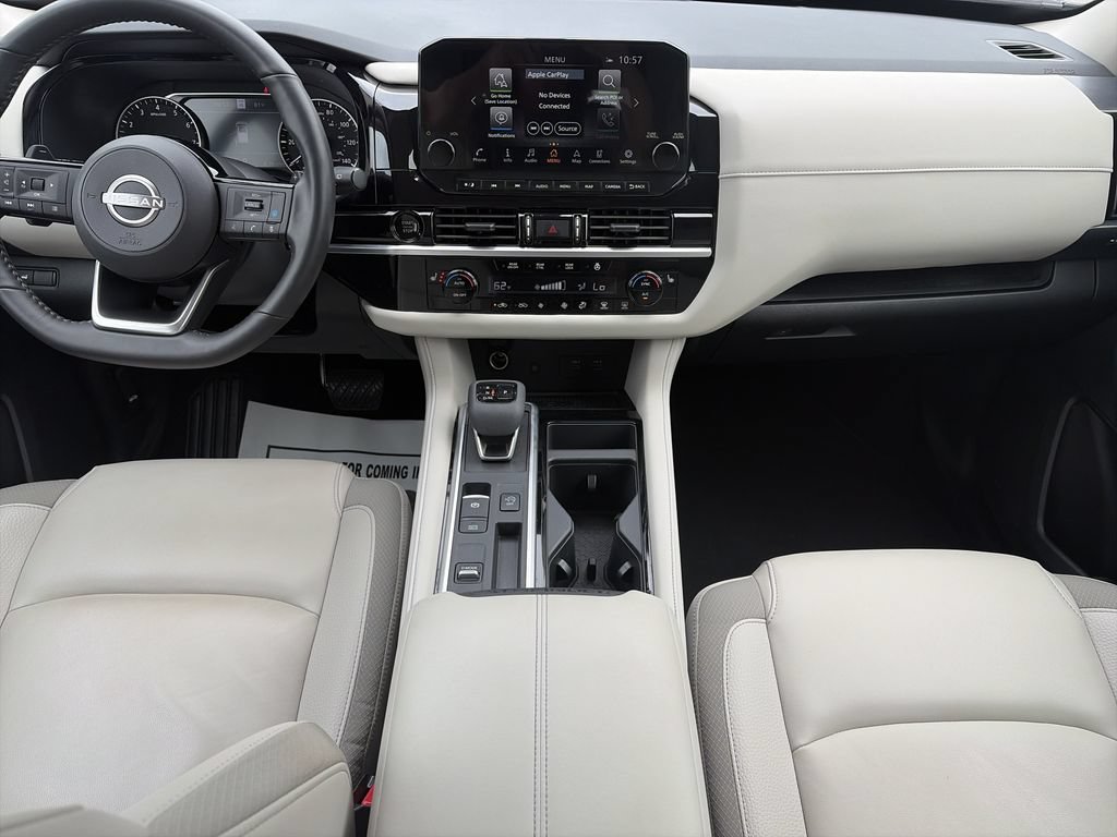 Used 2025 Nissan Pathfinder SL FWD image 14