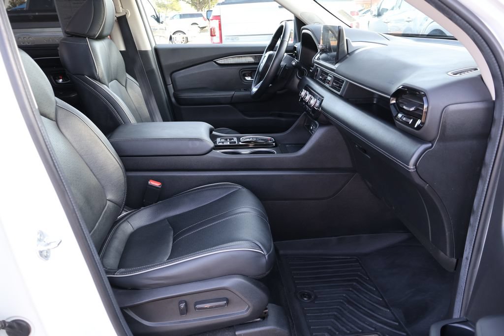 Used 2024 Honda Pilot Elite image 24