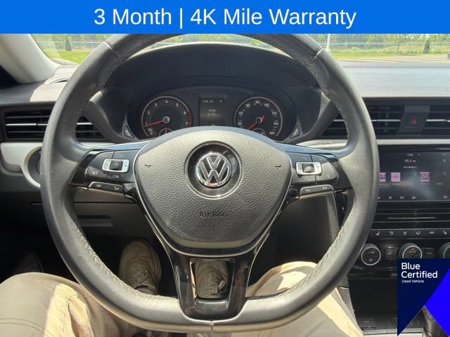 Used 2022 Volkswagen Passat 2.0T SE FWD image 34