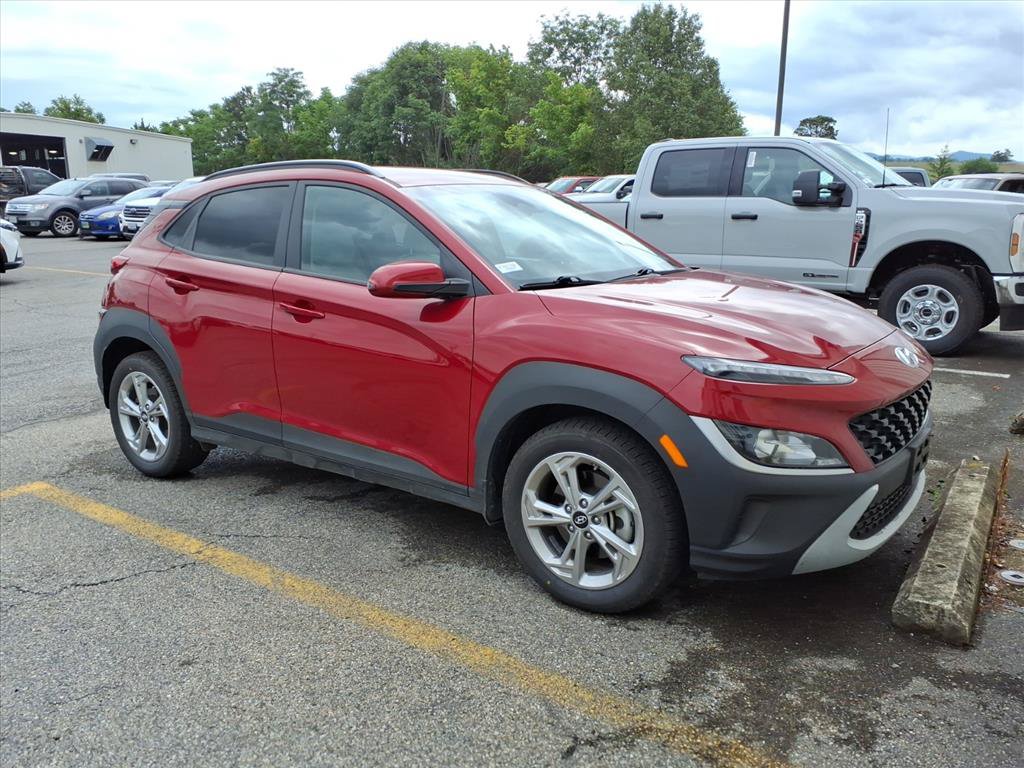 Used 2022 Hyundai Kona SEL w/ Cargo Package AWD/4WD image 5